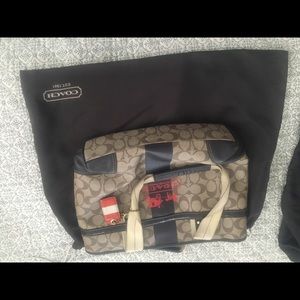 Coach small shoulder bag
